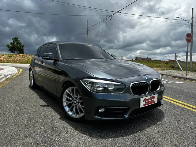 Carro BMW 120i 2016 120i Sport ActiveFlex
