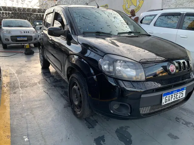 Carro Fiat Uno 2016 Way Celeb. 1.0 8V (Flex) 4p