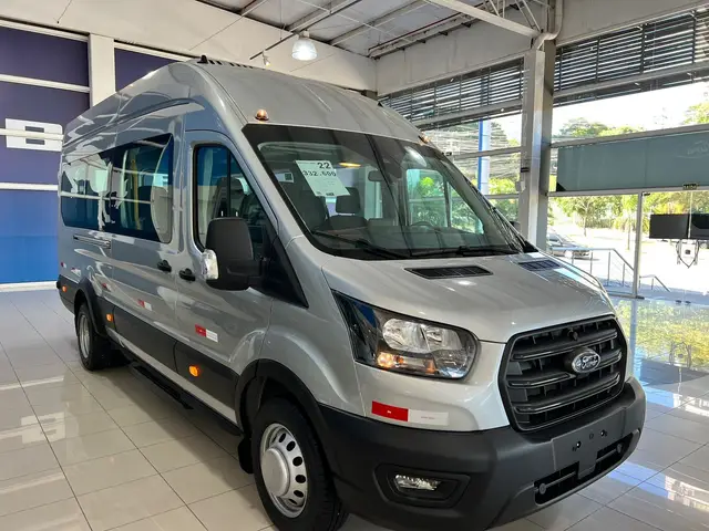 Carro Ford Transit 2022 Minibus 18 Lug. 2.0 16V Diesel - D