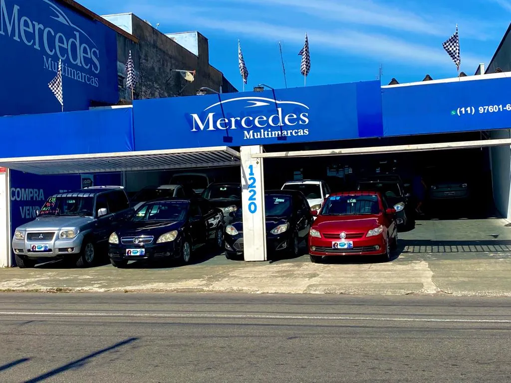 Fachada da loja Mercedes Multimarcas - Jundiaí - SP