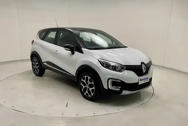 Carro Renault Captur 2021 BOSE 1.6 16v SCe CVT (Flex)