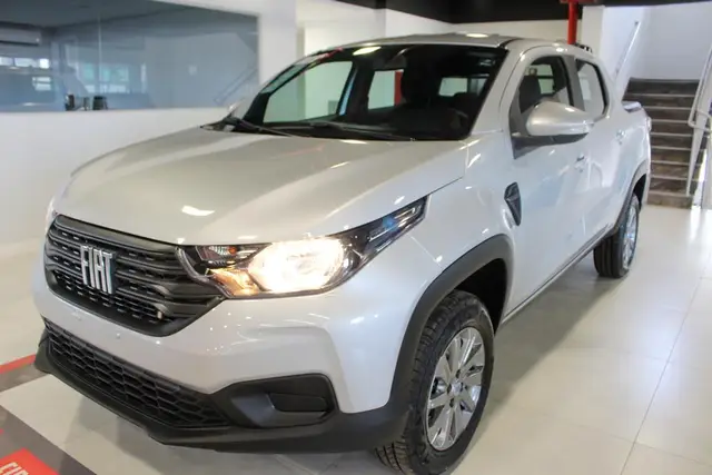 Carro Fiat Strada 2025 Freedom 1.3 Flex 8V CD