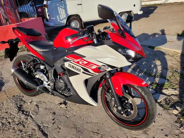 Carro Yamaha YZF R3 2016 (STD)