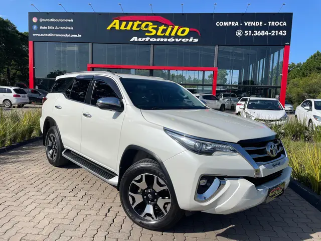 Carro Toyota SW4 2020 2.8 TDI SRX Diamond 7L 4x4 (Aut)