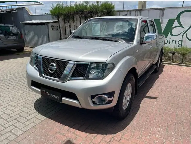 Carro Nissan Frontier 2014 Platinum 2.5 TD CD 4x4