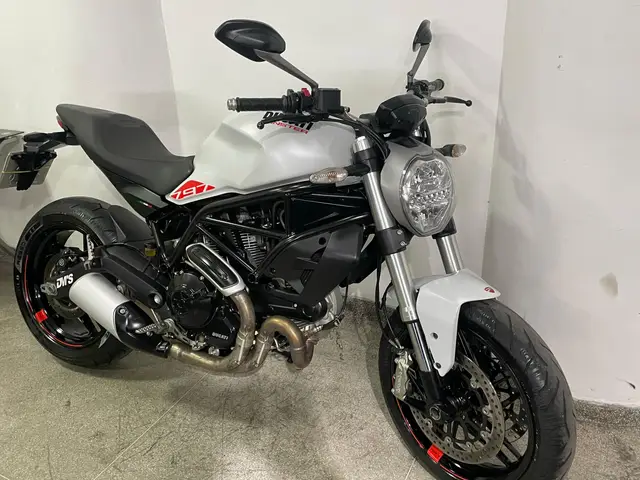 Carro Ducati Monster 2019 797