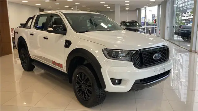 Carro Ford Ranger Cabine Dupla 2023 FX4 3.2 Turbodiesel 20V 4x4 (Aut)