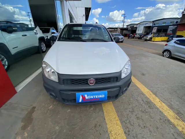 Carro Fiat Strada 2016 Working 1.4 (Flex)
