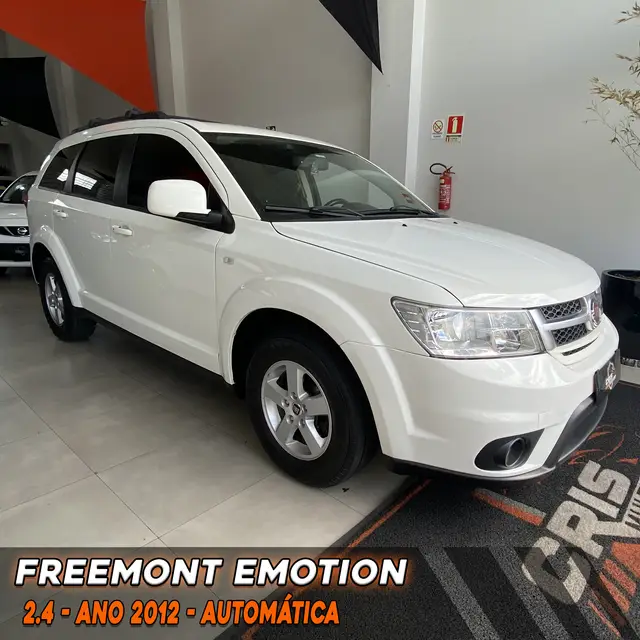 Carro Fiat Freemont 2012 2.4 16V Precision (Aut)