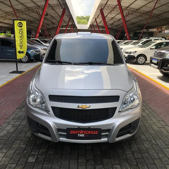 Carro Chevrolet Montana 2020 LS 1.4 (Flex)