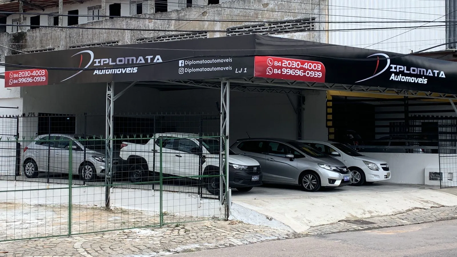 Fachada da loja Veículos à venda em DIPLOMATA AUTOMOVEIS - Natal - RN | Mobiauto