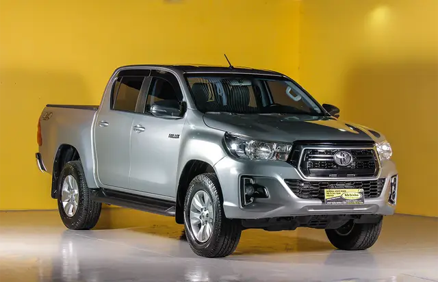 Carro Toyota Hilux Cabine Dupla 2020 Hilux 2.8 TDI CD SR 4x4 (Aut)