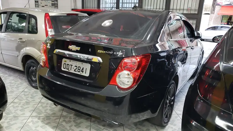 Chevrolet Sonic Sedan LTZ (Aut)
