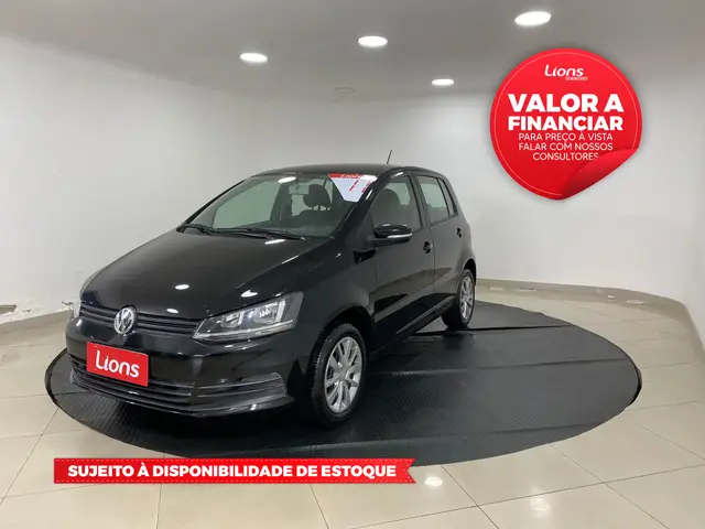 Carro Volkswagen Fox 2017 1.0 MPI Trendline (Flex)