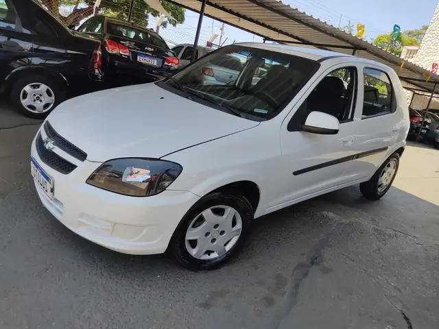 Carro Chevrolet Celta 2012 LT 1.0 (Flex)