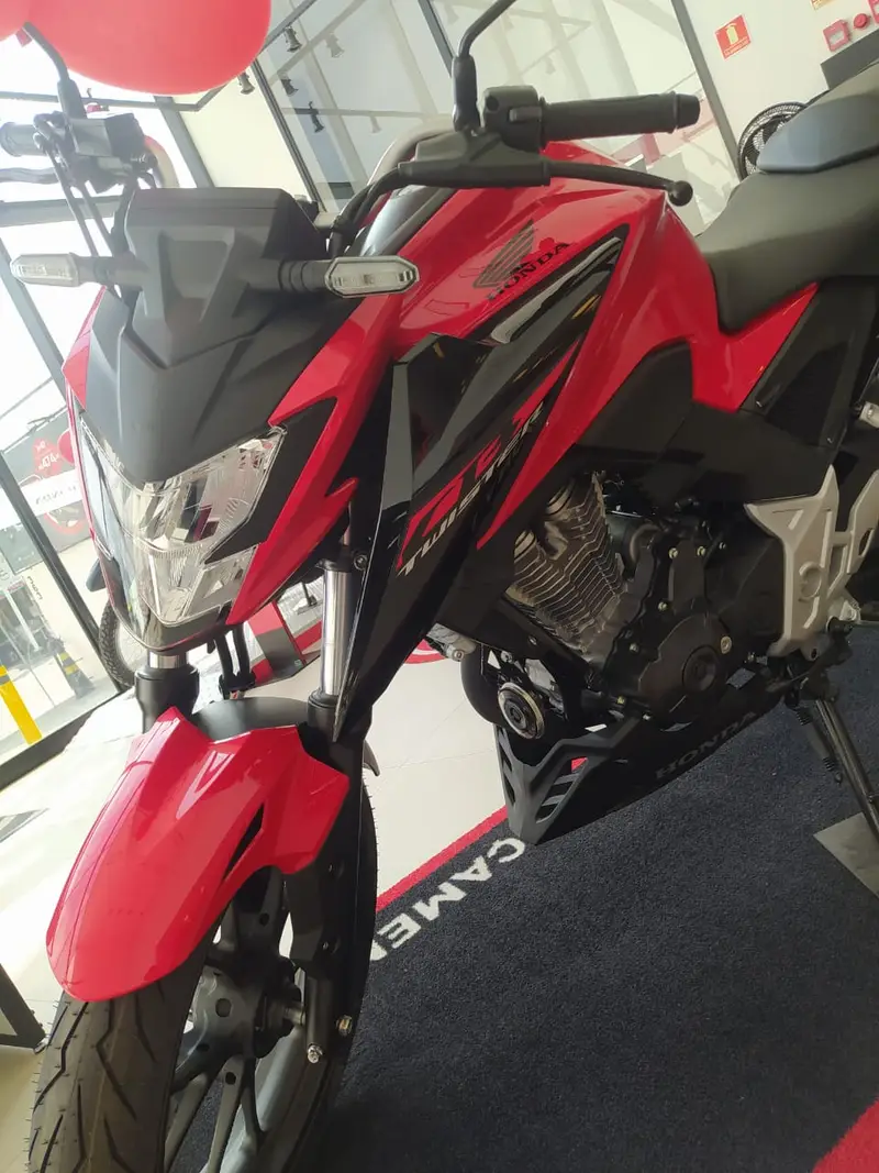 Honda CB 300F Twister (CBS)