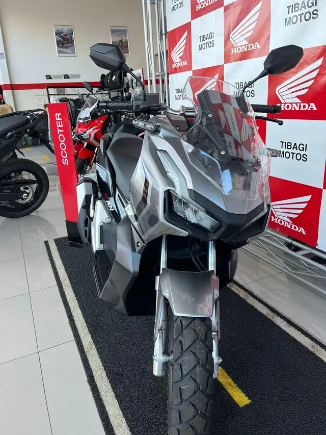 Carro Honda ADV 2023 ABS
