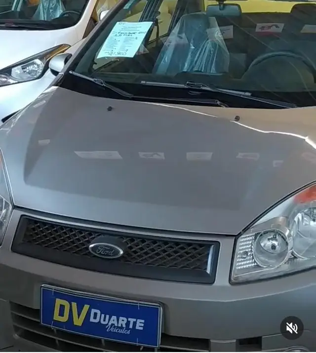 Carro Ford Fiesta Sedan 2010 1.6 (Flex)