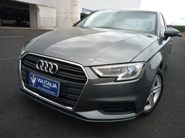 Carro Audi A3 2019 1.4 TFSI Attraction Tiptronic (Flex)