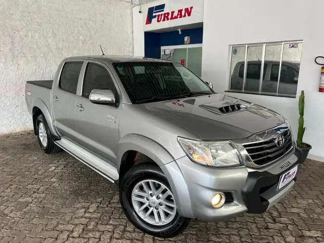Carro Toyota Hilux Cabine Dupla 2015 Hilux 3.0 TDI 4x4 CD SRV (Diesel)
