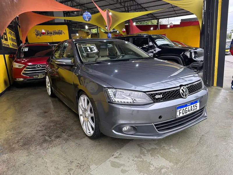 Volkswagen Jetta 2.0 TSI Highline DSG