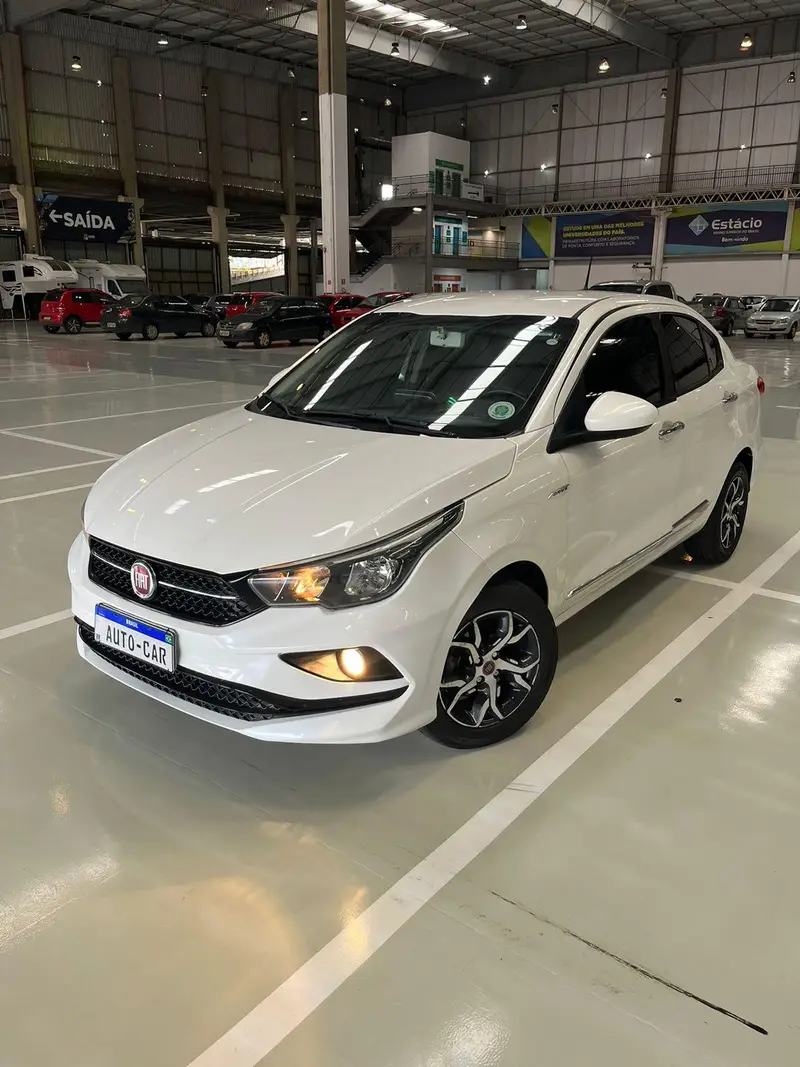 Fiat Cronos 1.3 Drive Firefly (Flex)