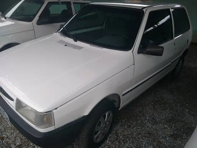 Carro Fiat Uno 2011 Vivace 1.0 8V (Flex) 4p