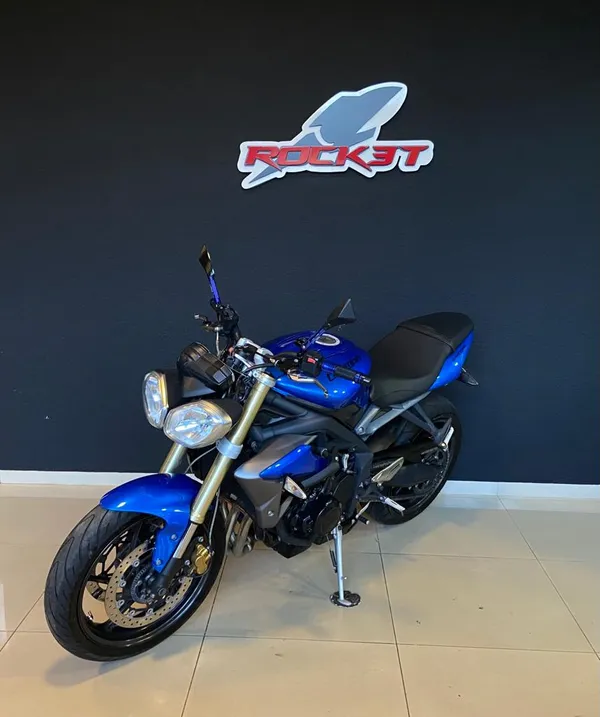 triumph street triple 2014