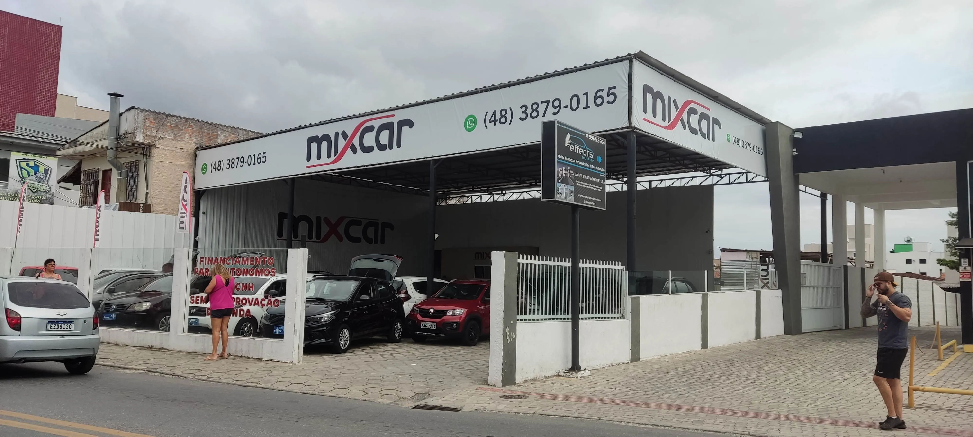 Fachada da loja Veículos à venda em Mixcar - Florianópolis - SC | Mobiauto