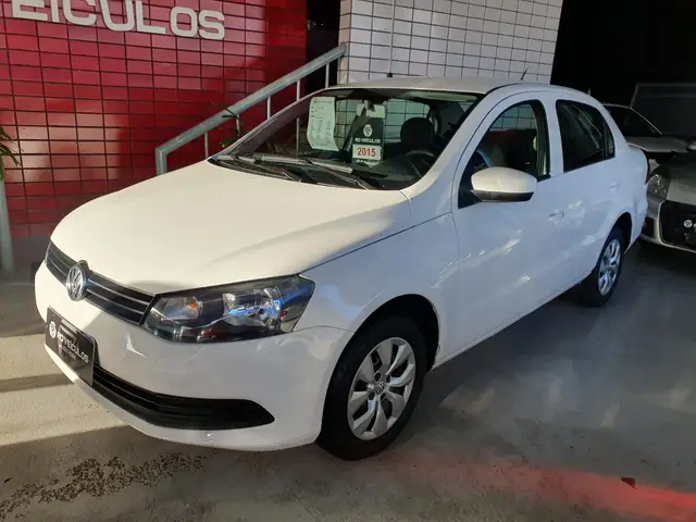Carro Volkswagen Voyage 2015 1.6 VHT (Flex)