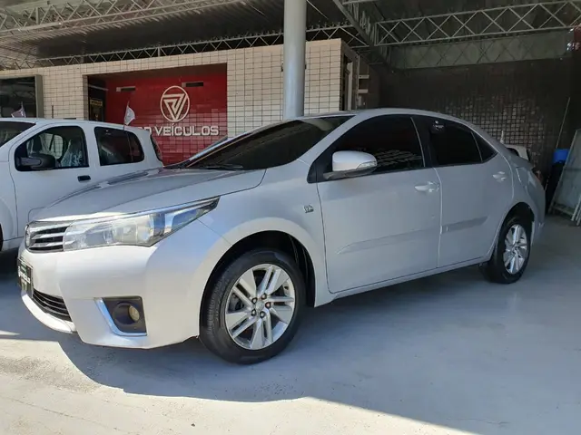 Carro Toyota Corolla 2016 1.8 GLi (Aut.)
