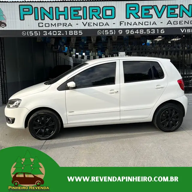Carro Volkswagen Fox 2011 1.0 8V (Flex) 2p
