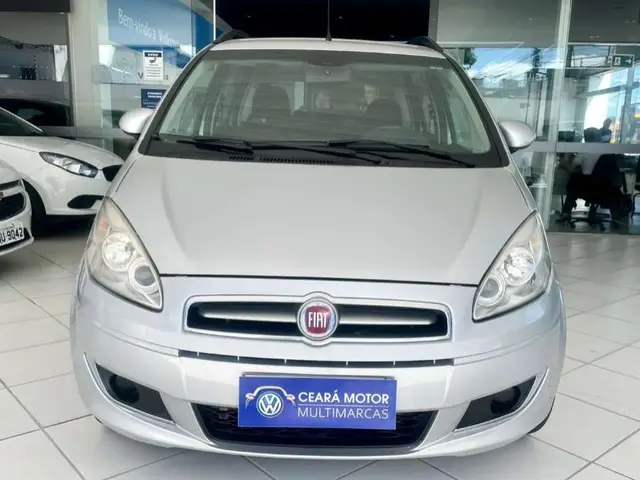 Carro Fiat Idea 2015 Attractive 1.4 8V (Flex)