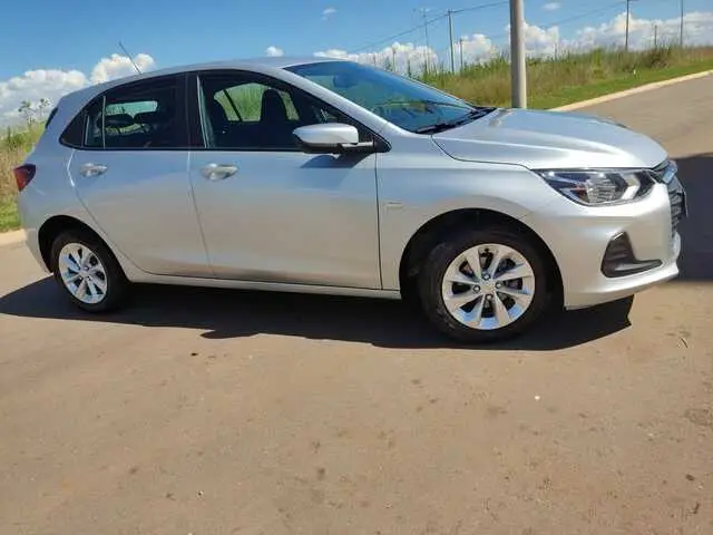 Carro Chevrolet Onix 2021 LT 1.0 (Flex)