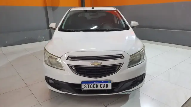 Carro Chevrolet Onix 2013 1.0 LT SPE/4