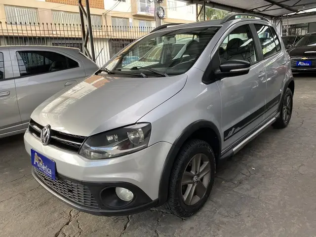 Carro Volkswagen CrossFox 2012 1.6 VHT (Flex)