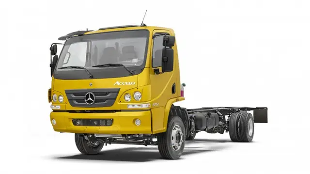 Carro Mercedes-Benz Accelo 2023 Accelo 817 4x2 2p (diesel)(E6)