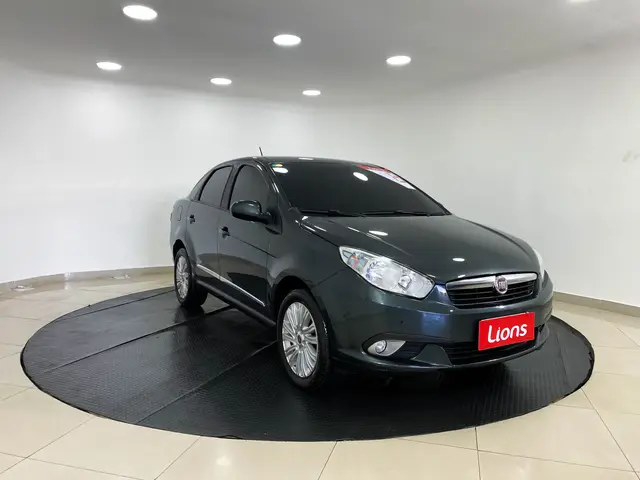 Carro Fiat Grand Siena 2013 Essence 1.6 16V Dualogic (Flex)