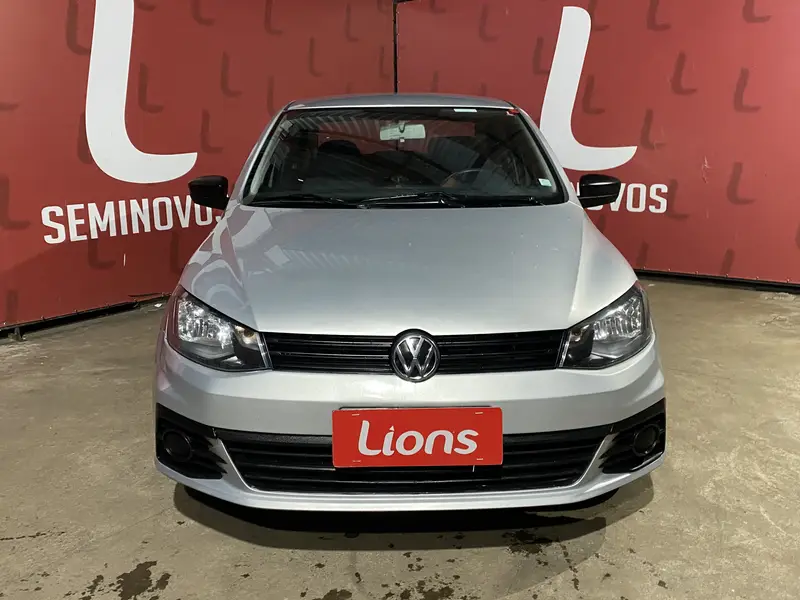 Volkswagen Voyage 1.6 Trendline (Flex)