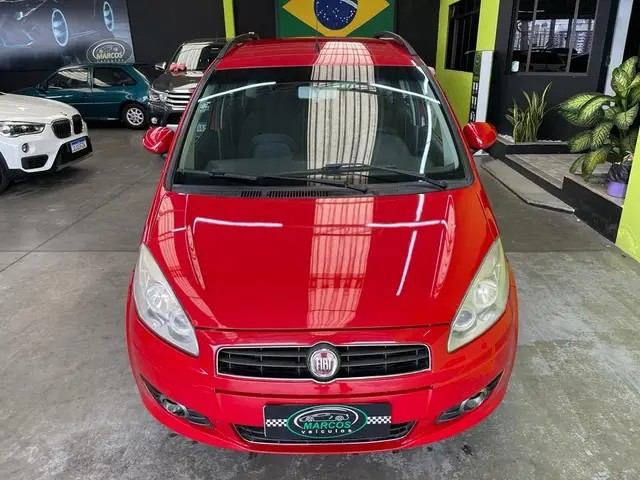 Carro Fiat Idea 2013 Attractive 1.4 8V (Flex)