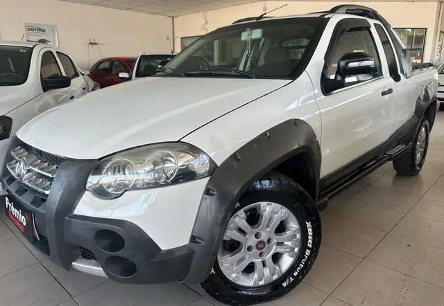 Carro Fiat Strada 2010 Adventure Locker 1.8 8V (Flex) (Cabine Estendida)