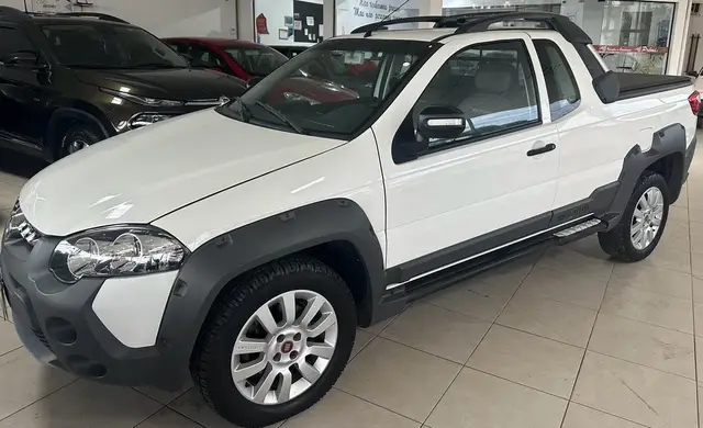 Carro Fiat Strada 2016 Adventure 1.8 16V (Flex) (Cabine Estendida)