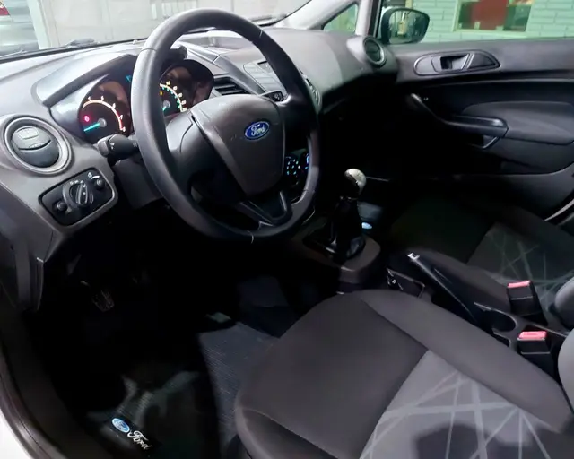 Carro Ford New Fiesta Hatch 2014 New Fiesta SE 1.5 16V