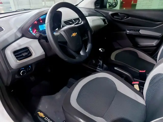 Carro Chevrolet Onix 2016 1.0 LS SPE/4