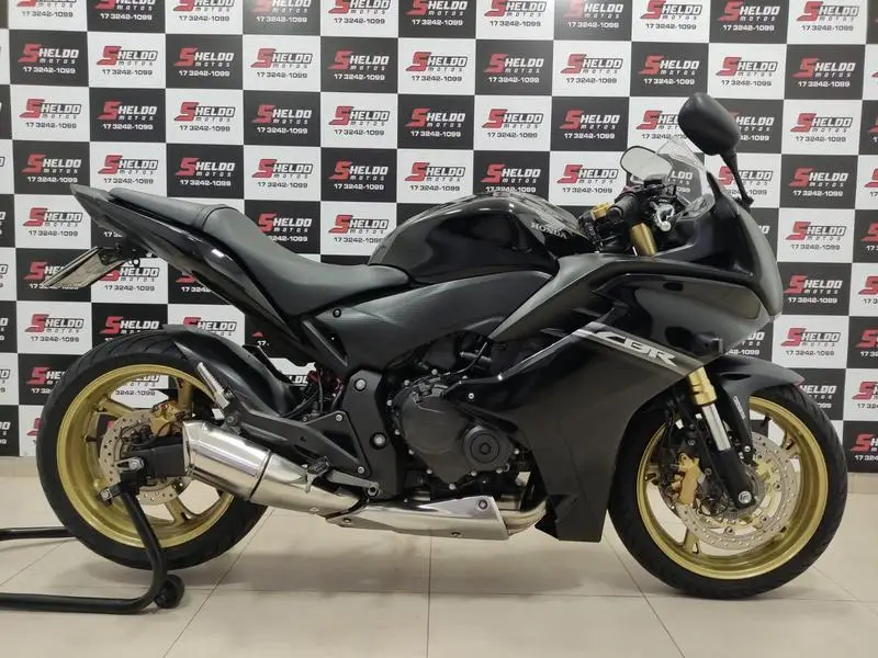 Honda CBR 600 F (Standard)