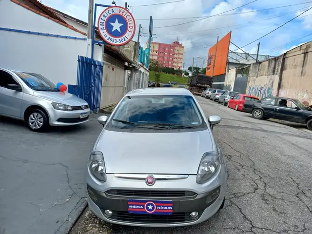 Carro Fiat Punto 2016 Sporting 1.8 16V (Flex)