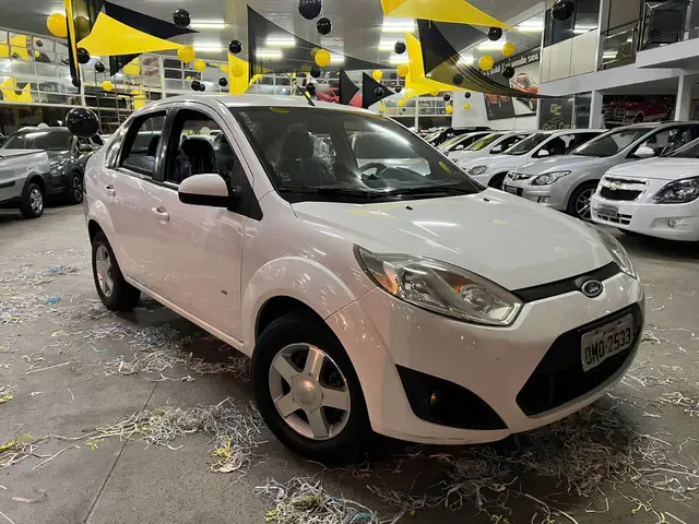 Carro Volkswagen Gol 2013 Novo  1.0 TEC (Flex) 2p
