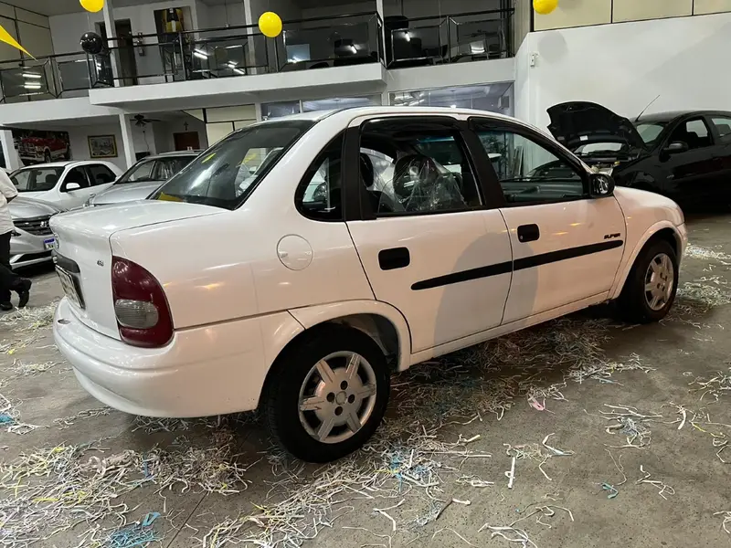 Chevrolet GL 1.6 MPFi 2p