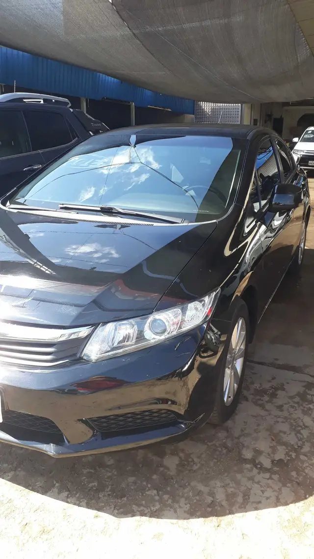 Carro Honda Civic 2013 New  LXS 1.8 16V i-VTEC (Flex)