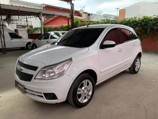 Carro Chevrolet Agile 2011 LTZ 1.4 8V (Flex)